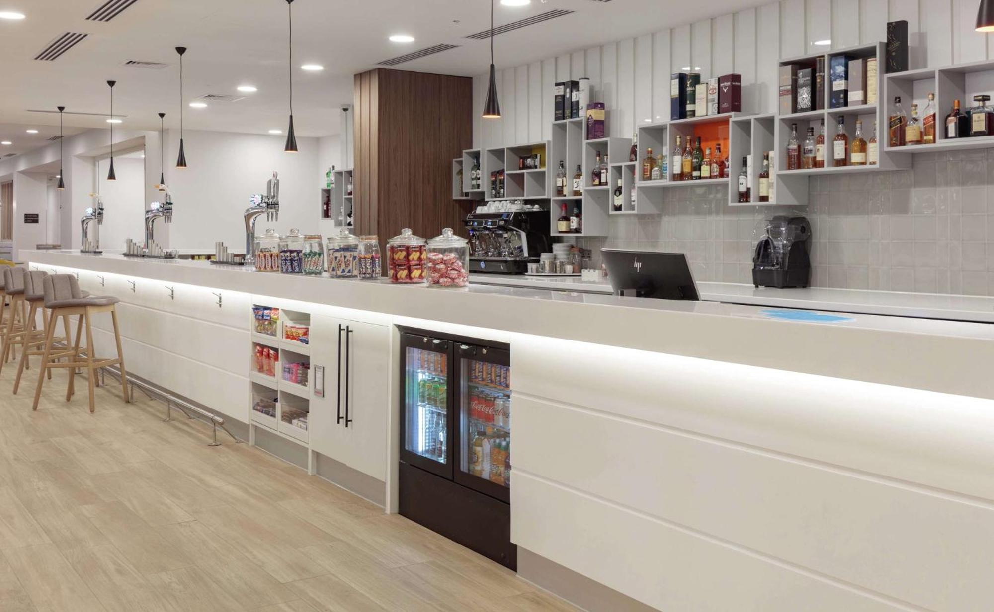 Hampton By Hilton Edinburgh Airport Hotel Инглистън Екстериор снимка